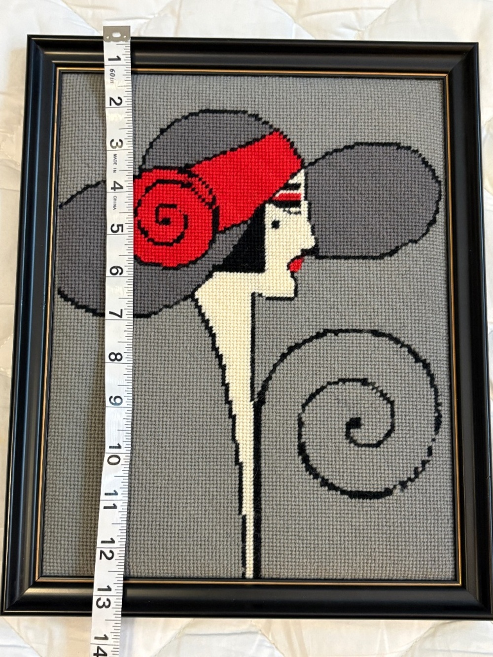 Vintage Framed Art Deco Style Needlepoint – "Lady in Red Rose Hat" - Picture 4 of 6
